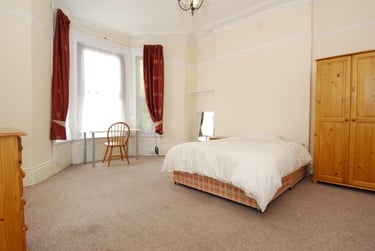 6 bed house, Beaumont Road, St Judes, Plymouth, PL49BJ - Image 5